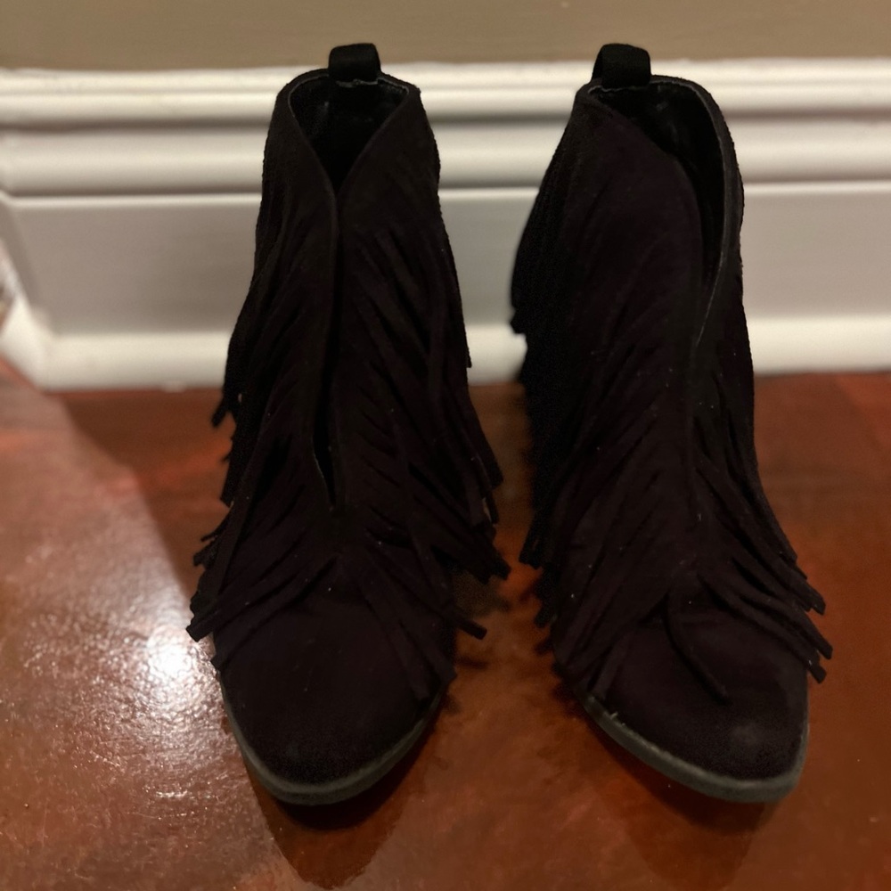 Coconuts by Matisse Black Fringe Ankle Booties
